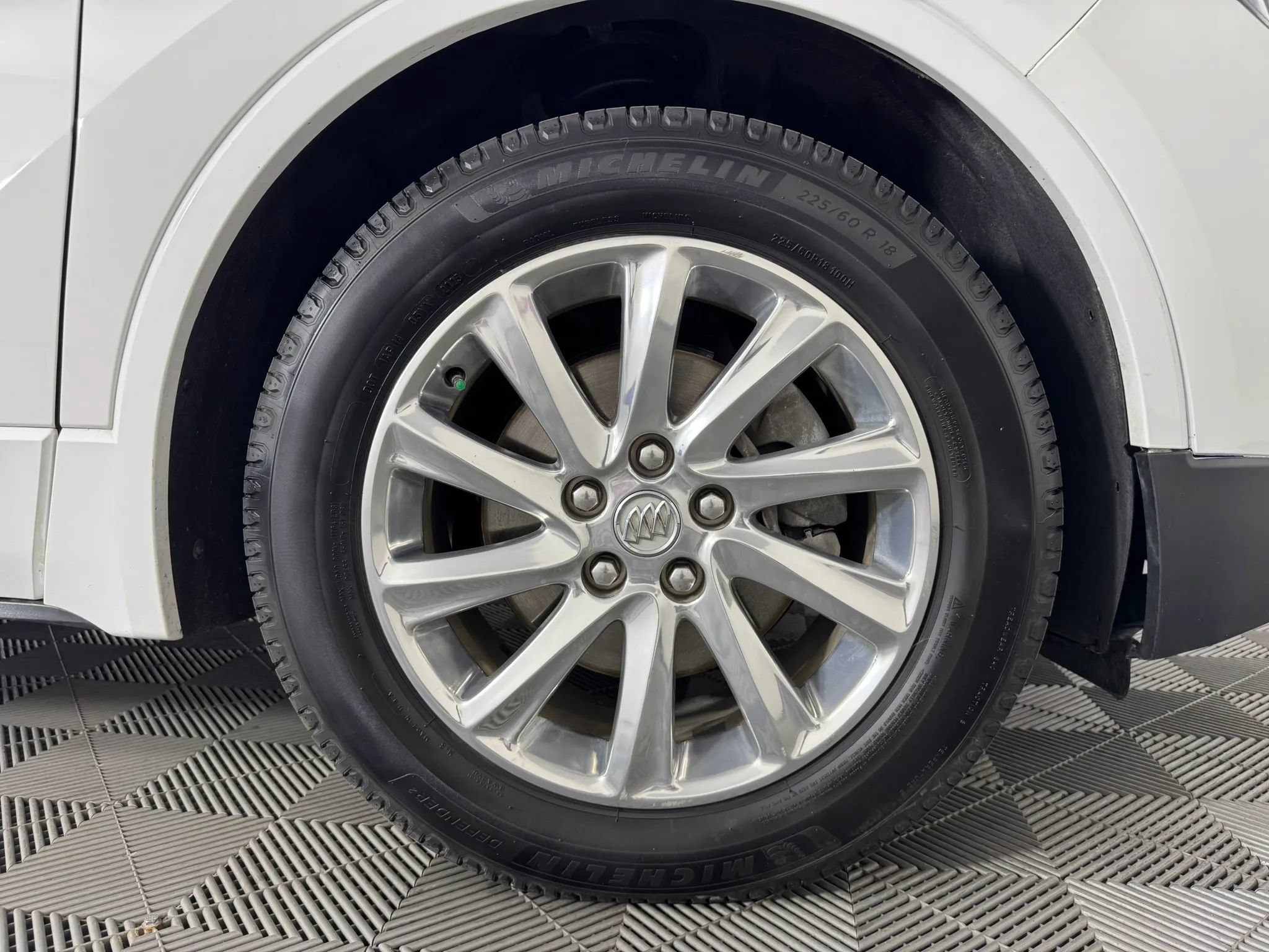 Used 2020 Buick Envision Essence FWD image 49