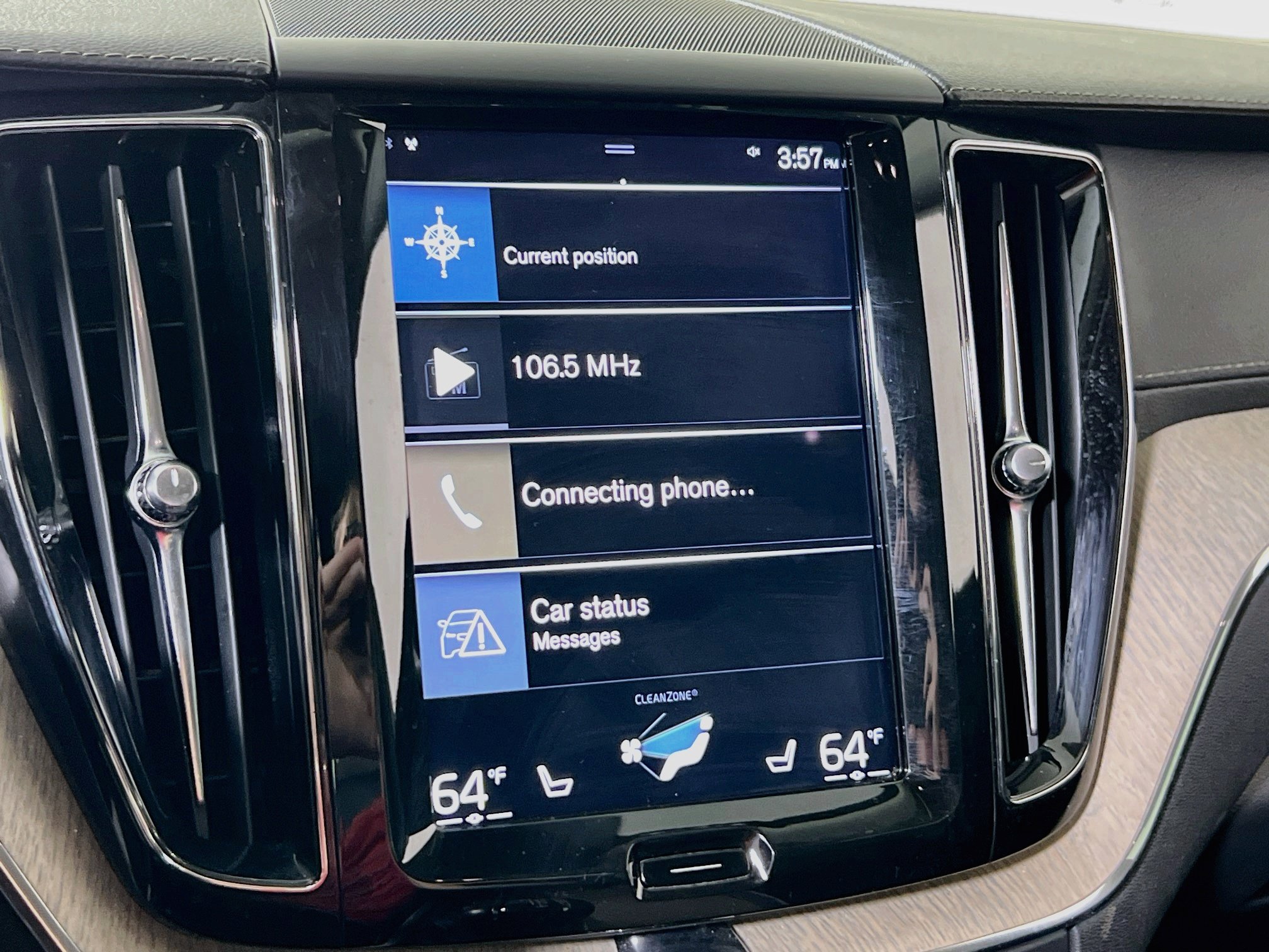 Used 2018 Volvo XC60 T5 Inscription w/ Convenience Package AWD/4WD image 15