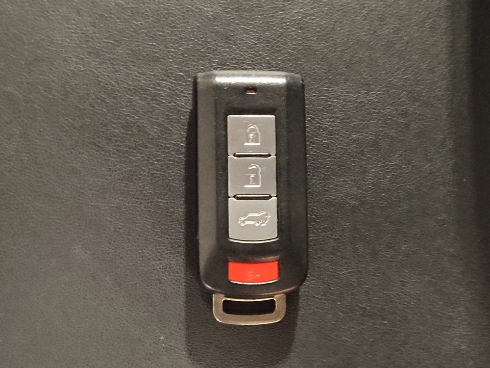 Used 2019 Mitsubishi Outlander SEL FWD image 32