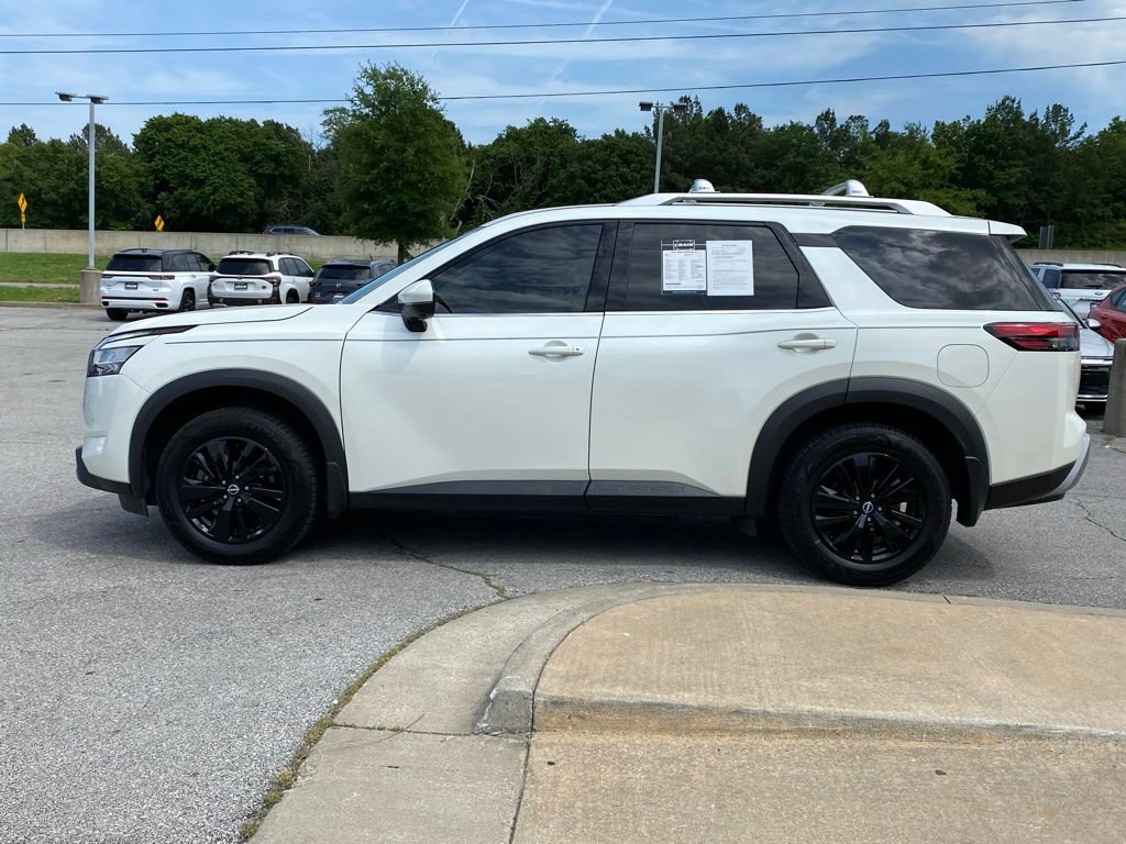 Used 2022 Nissan Pathfinder SL FWD image 30