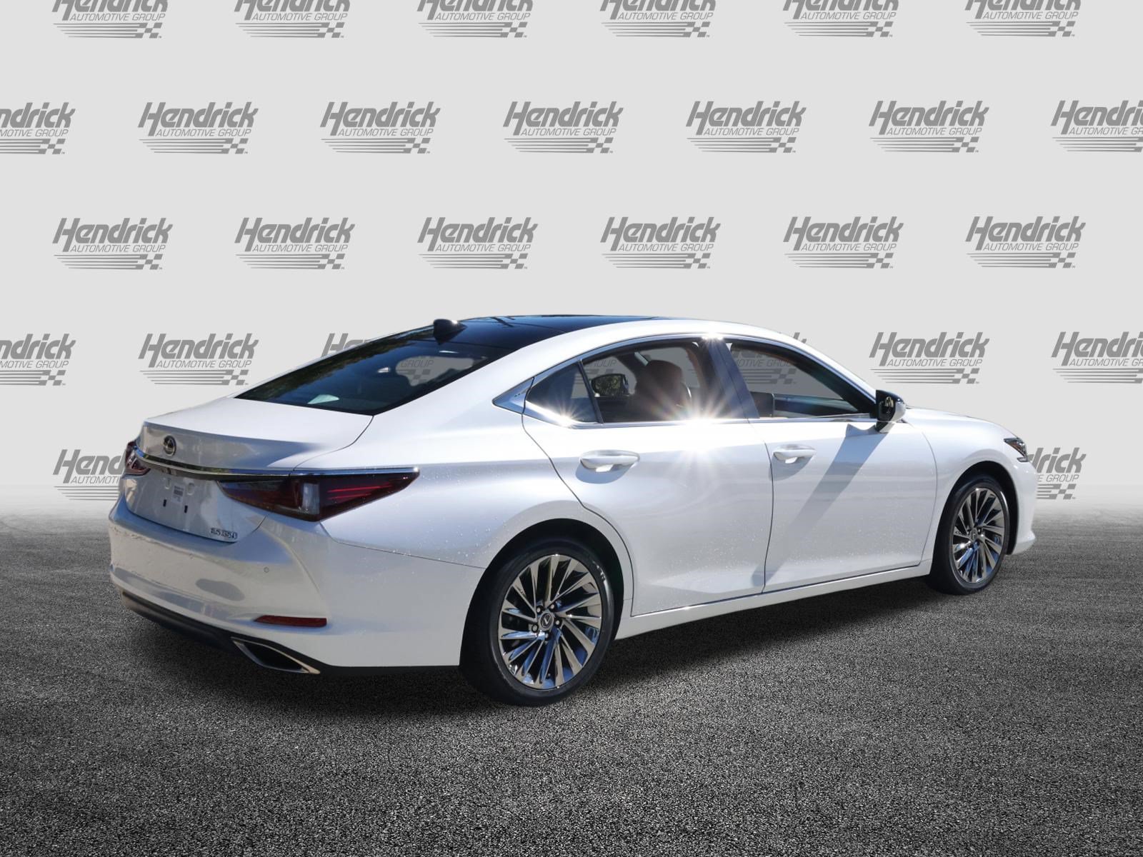 Certified 2025 Lexus ES 350 w/ Technology Package FWD image 9