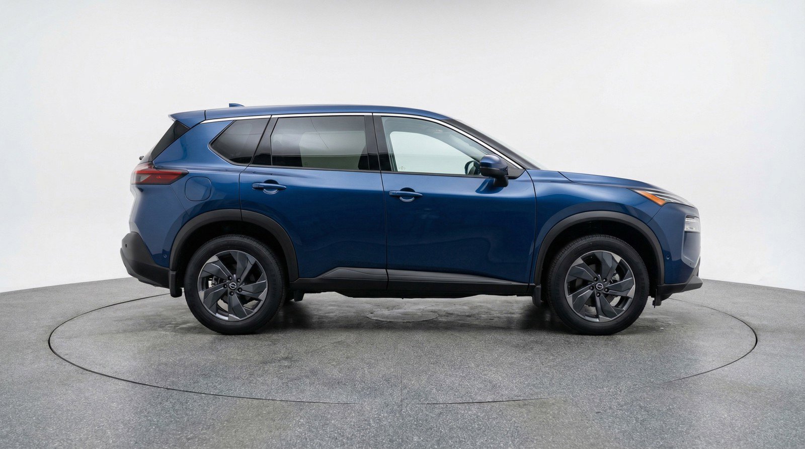 Used 2025 Nissan Rogue SV image 11