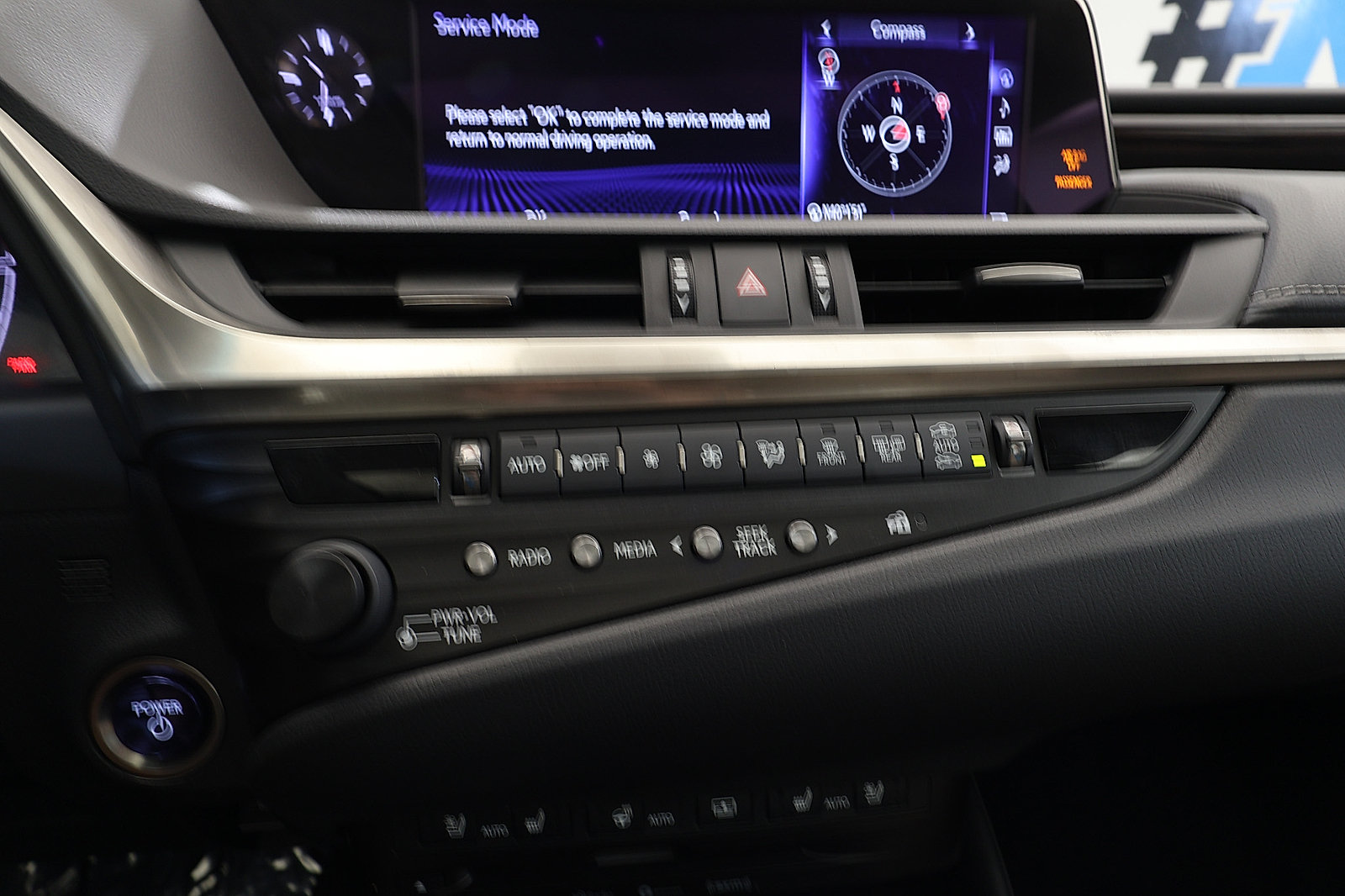 Used 2020 Lexus ES 300h w/ Accessory Package 2 FWD image 25