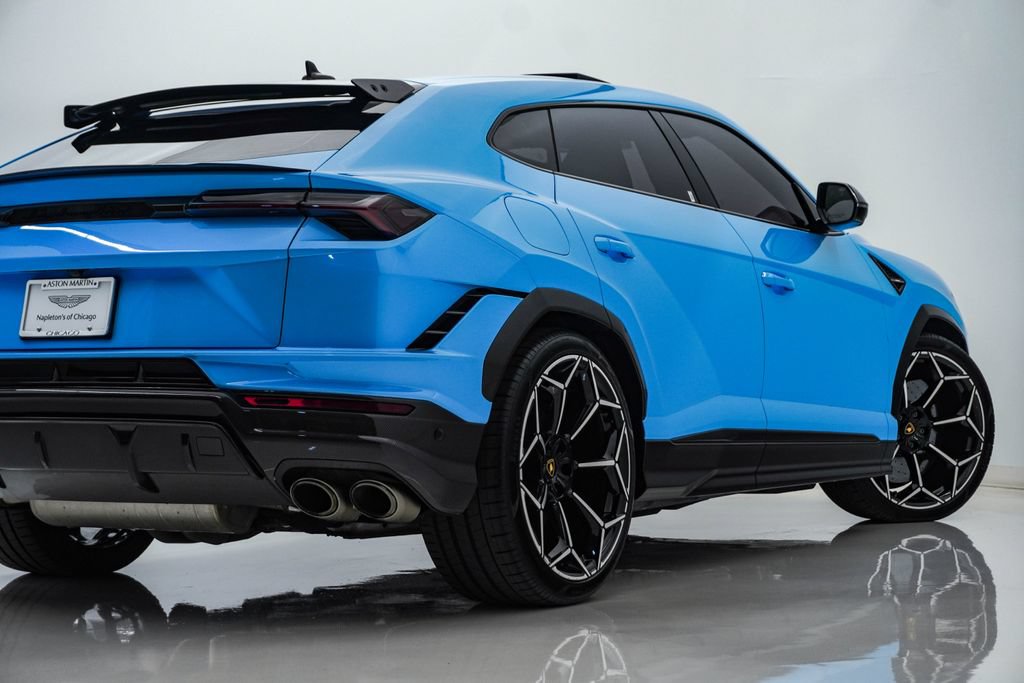 Used 2024 Lamborghini Urus Performante AWD/4WD image 11