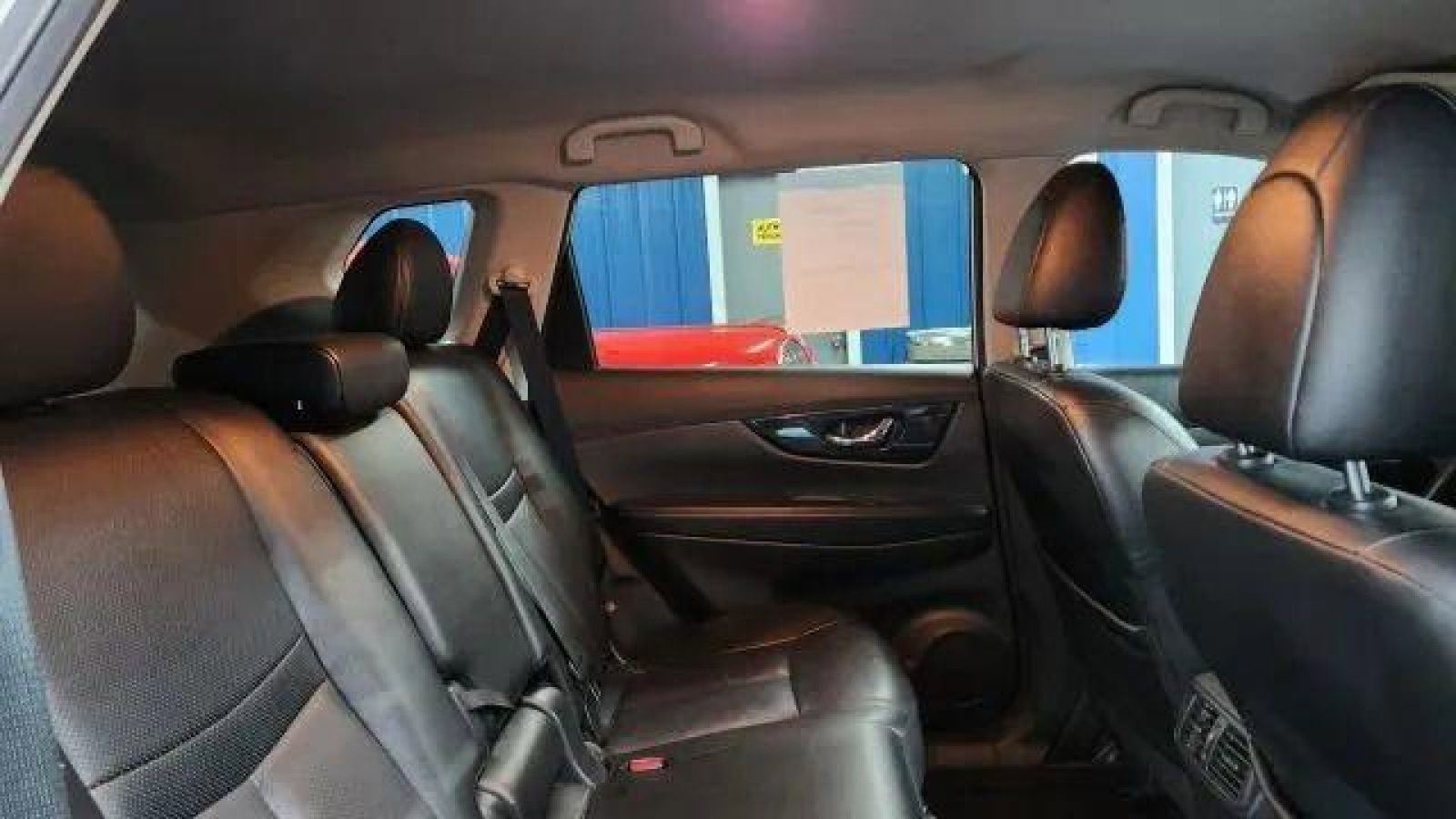 Used 2019 Nissan Rogue SL image 19