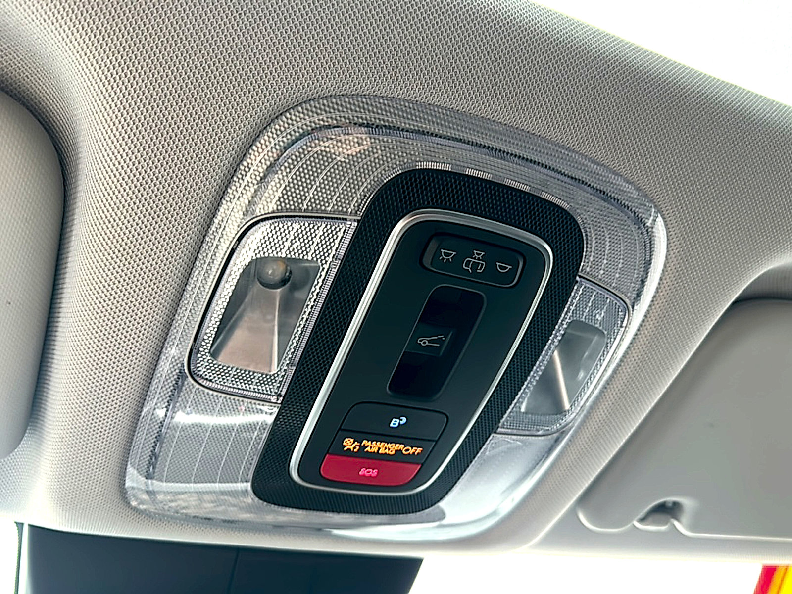 Used 2024 Hyundai Kona Limited image 39