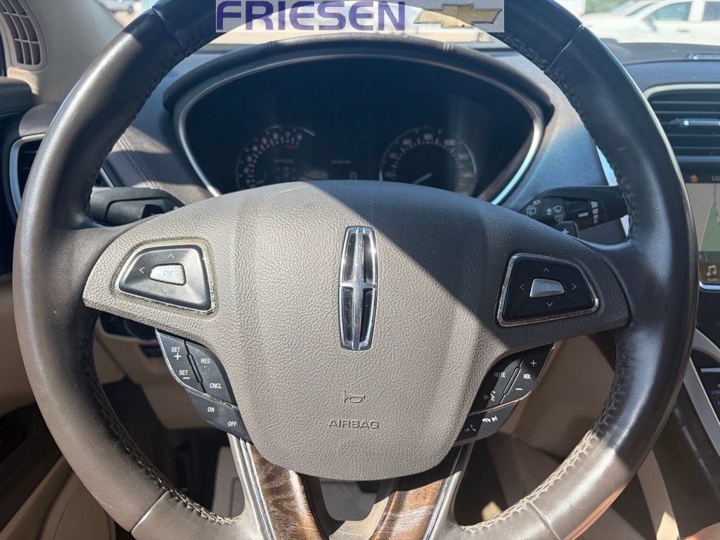 Used 2017 Lincoln MKX Reserve AWD/4WD image 12
