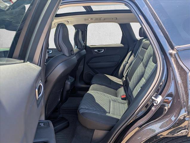 Used 2024 Volvo XC60 B5 Core w/ Protection Package Premier AWD/4WD image 17