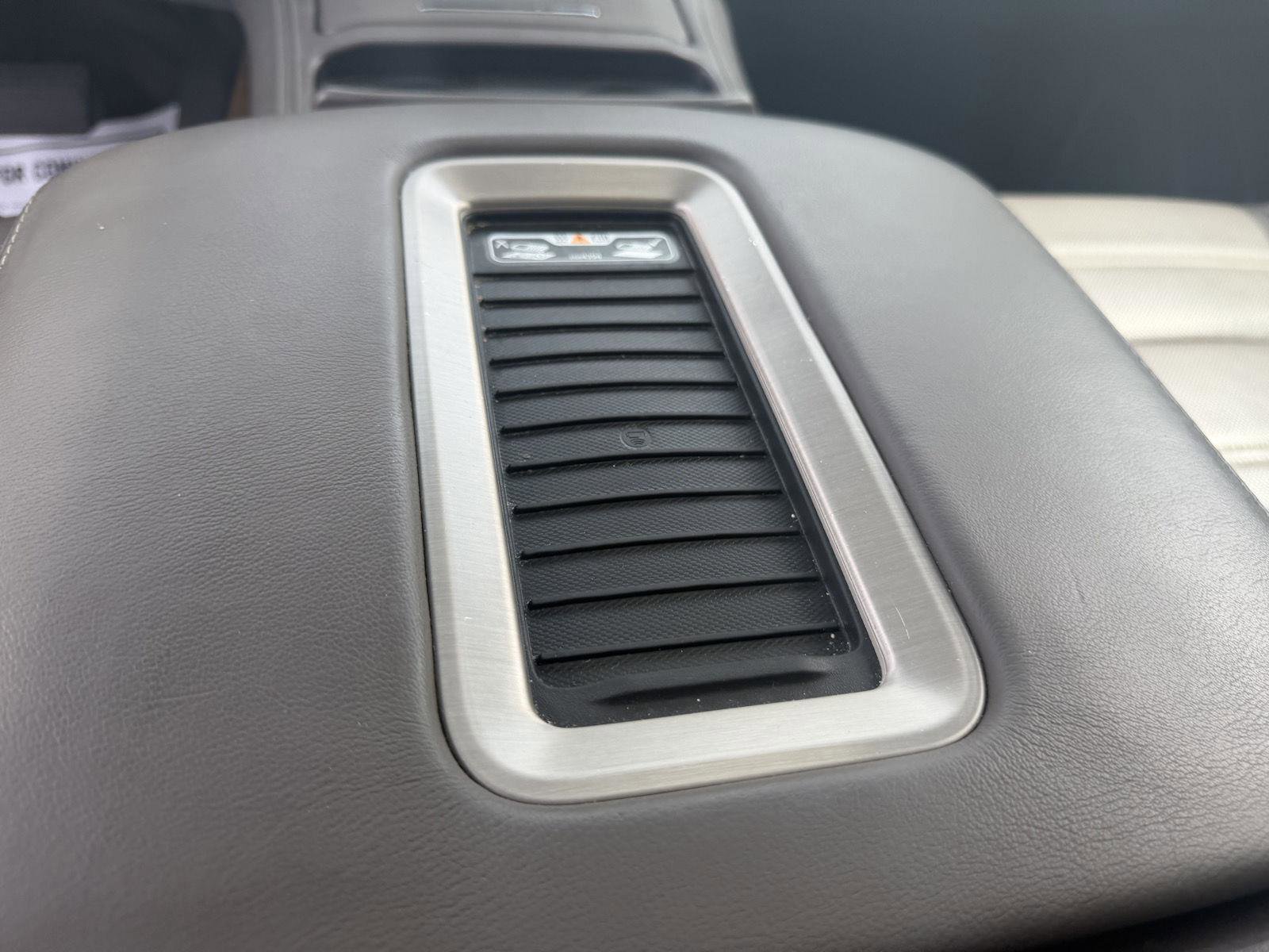 Used 2019 GMC Yukon Denali w/ Denali Ultimate Package image 25