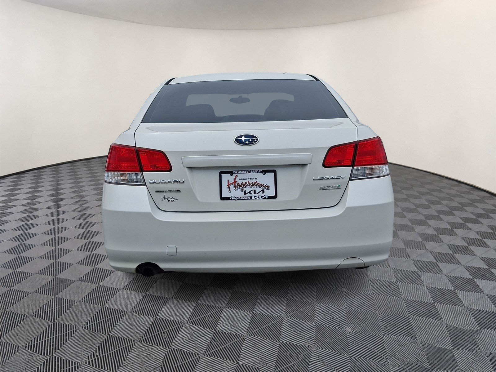 Used 2014 Subaru Legacy 2.5i AWD/4WD image 5
