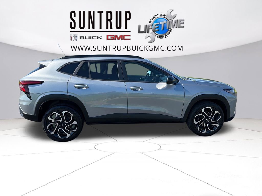 Used 2025 Chevrolet Trax RS w/ Driver Confidence Package FWD image 7