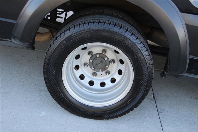 Used 2023 Ford Transit 350 XLT image 27