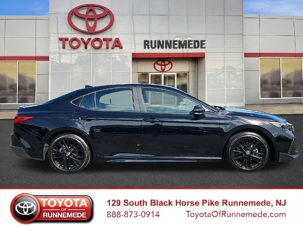 Certified 2026 Toyota Camry SE FWD image 7