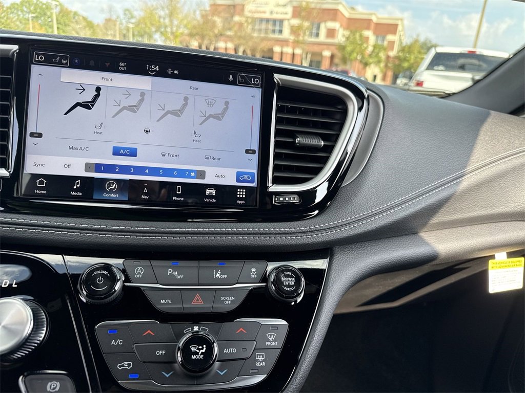 New 2026 Chrysler Pacifica Select image 21