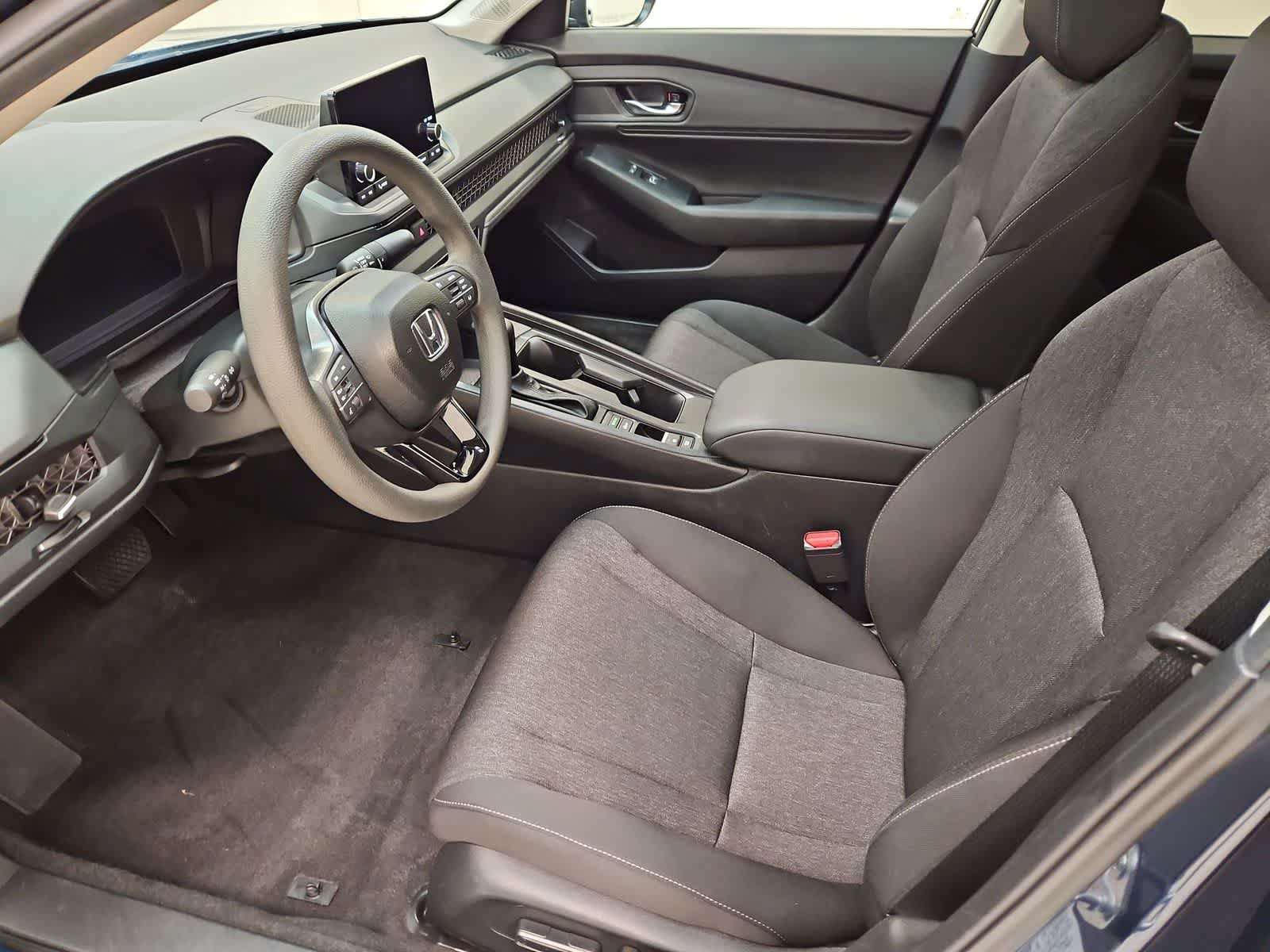 Certified 2025 Honda Accord SE image 18