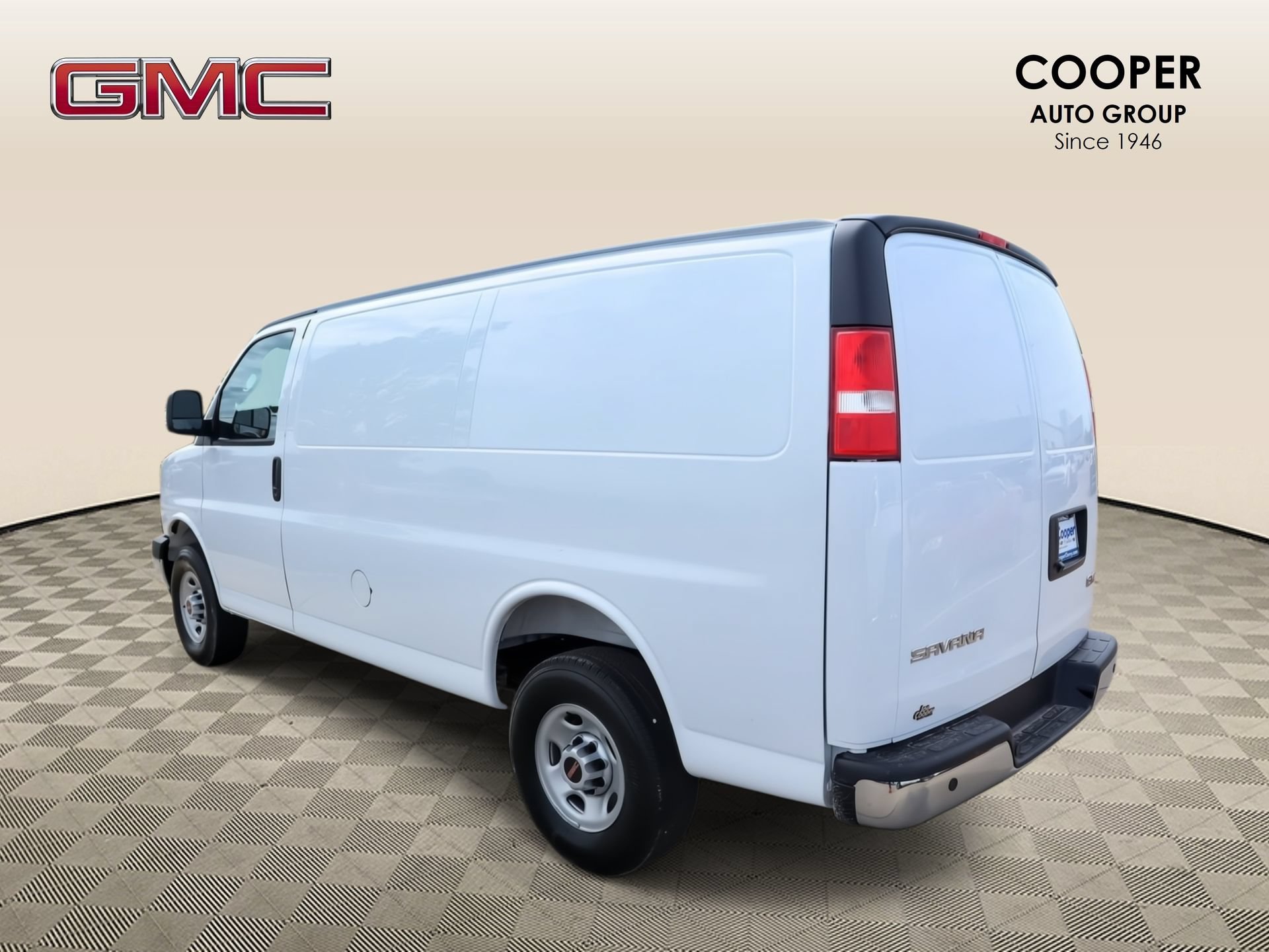 New 2026 GMC Savana 3500 w/ Driver Convenience Package RWD image 20