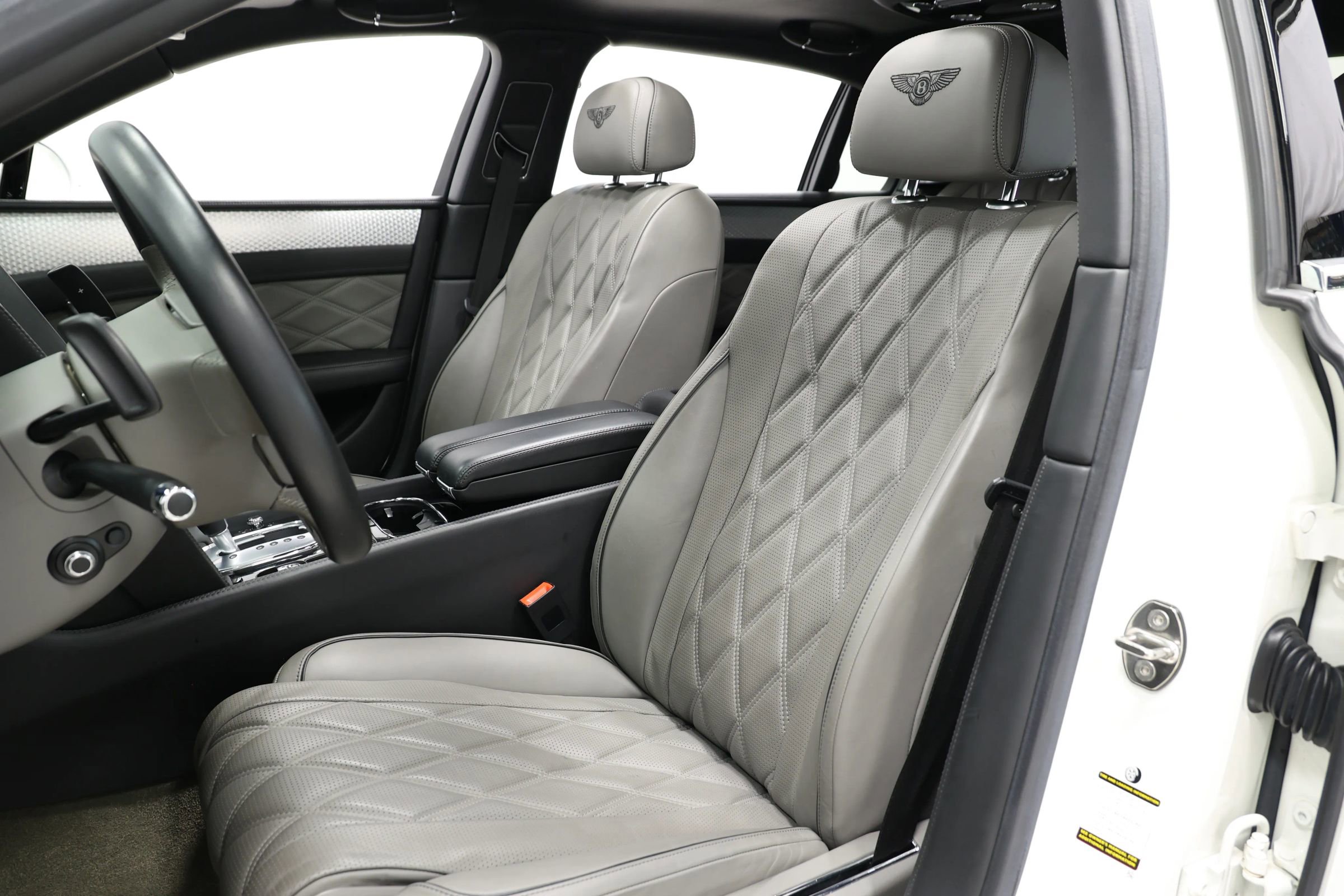 Used 2014 Bentley Flying Spur W12 image 16