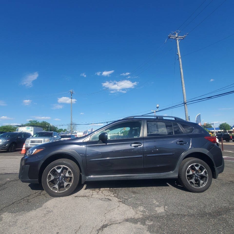 Used 2019 Subaru Crosstrek 2.0i Premium w/ Moonroof Package AWD/4WD image 2