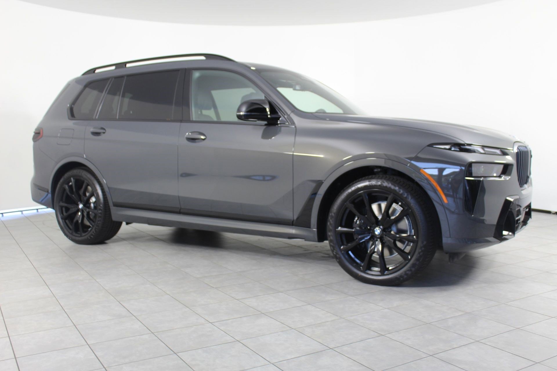 New 2026 BMW X7 M60i image 21