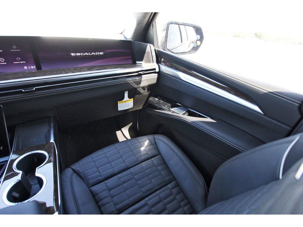 New 2026 Cadillac Escalade ESV Platinum Sport w/ LPO, ONYX Package image 10