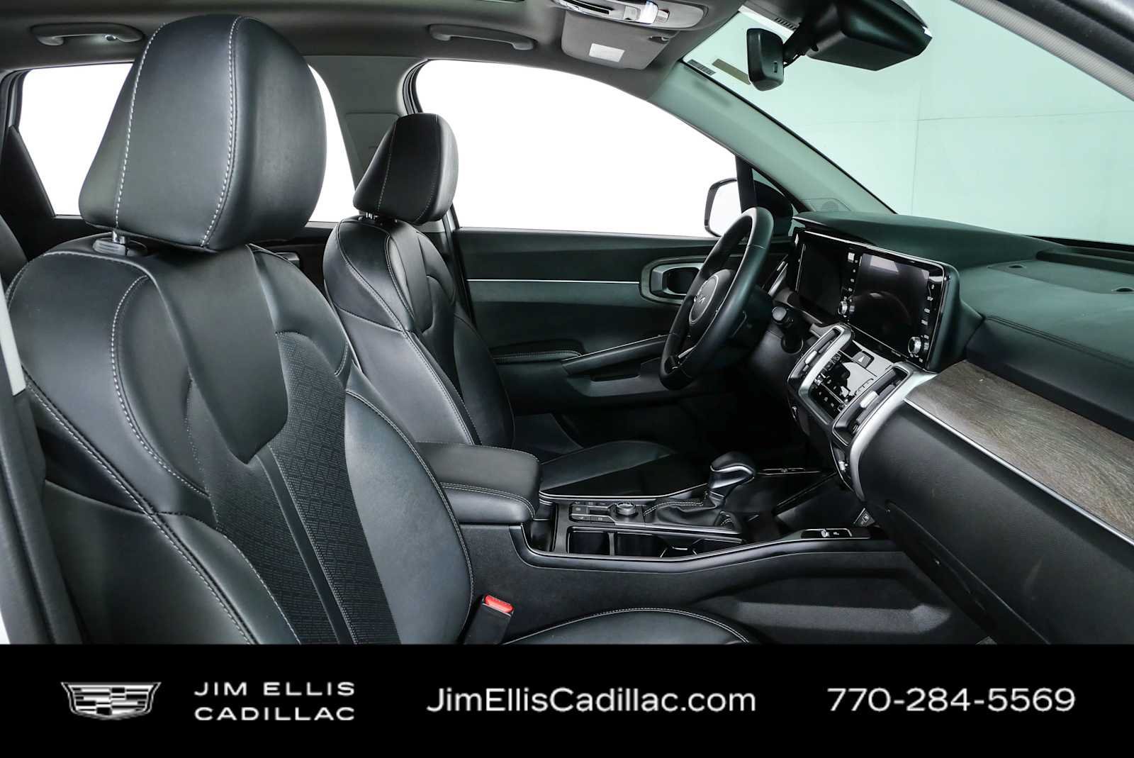 Used 2023 Kia Sorento EX w/ Panoramic Sunroof Package FWD image 23