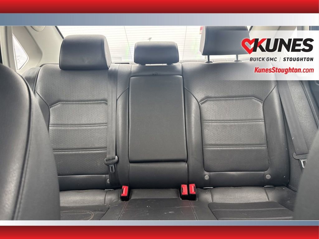 Used 2018 Volkswagen Passat 2.0T S image 28