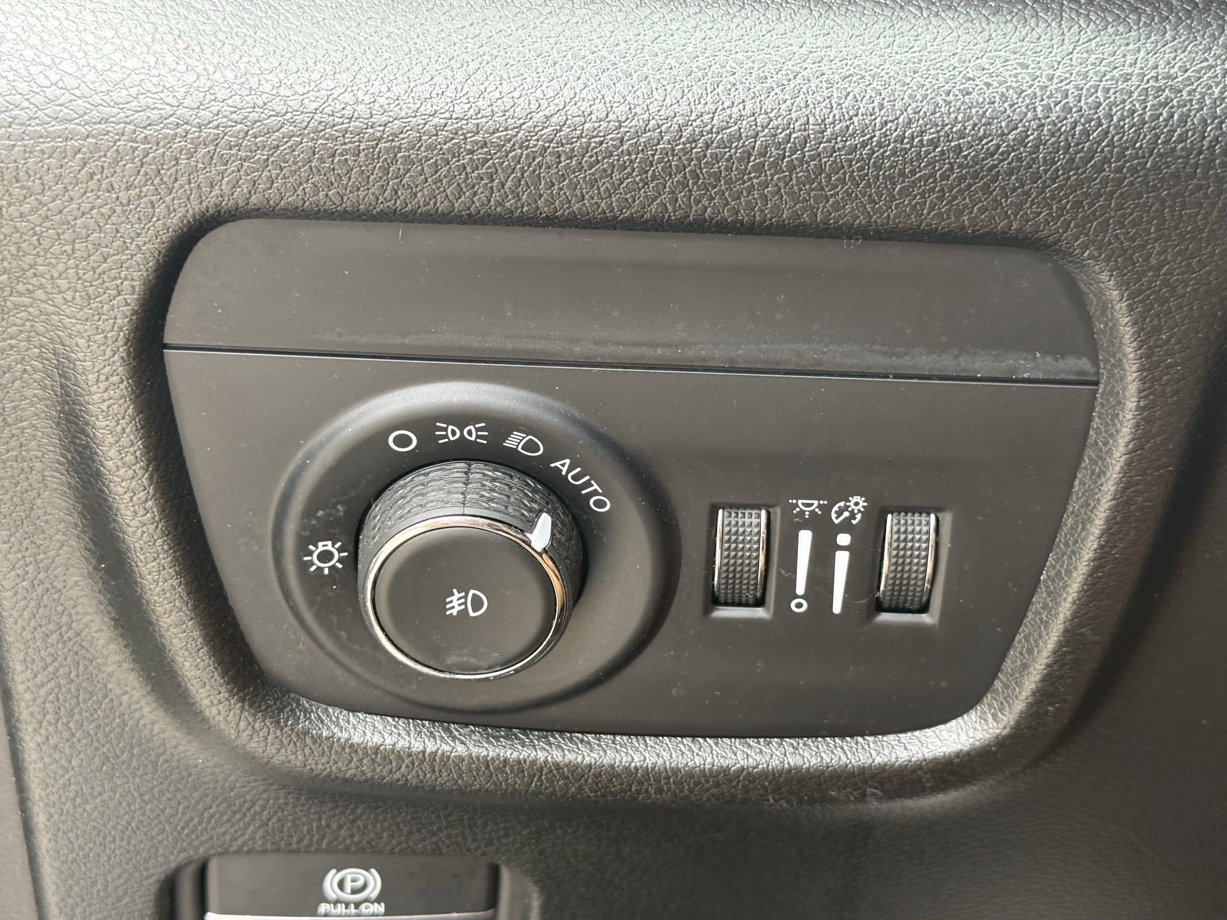 Used 2024 Jeep Grand Cherokee L Summit w/ Advanced Protech Group IV image 25