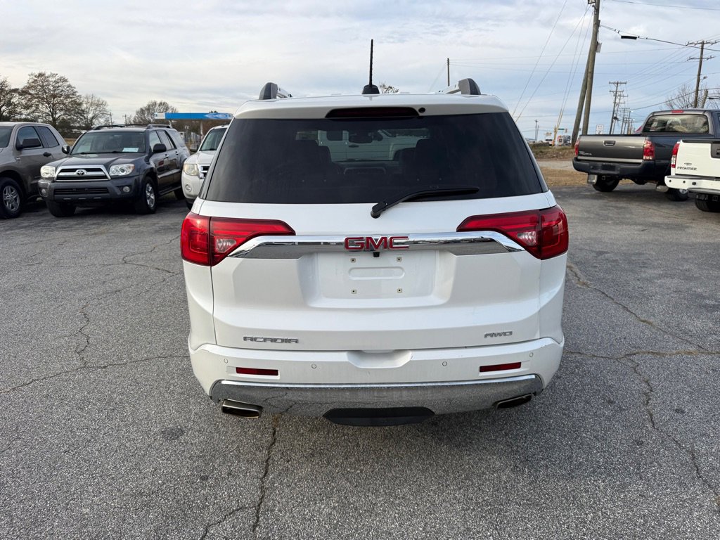 Used 2017 GMC Acadia Denali w/ Technology Package image 5