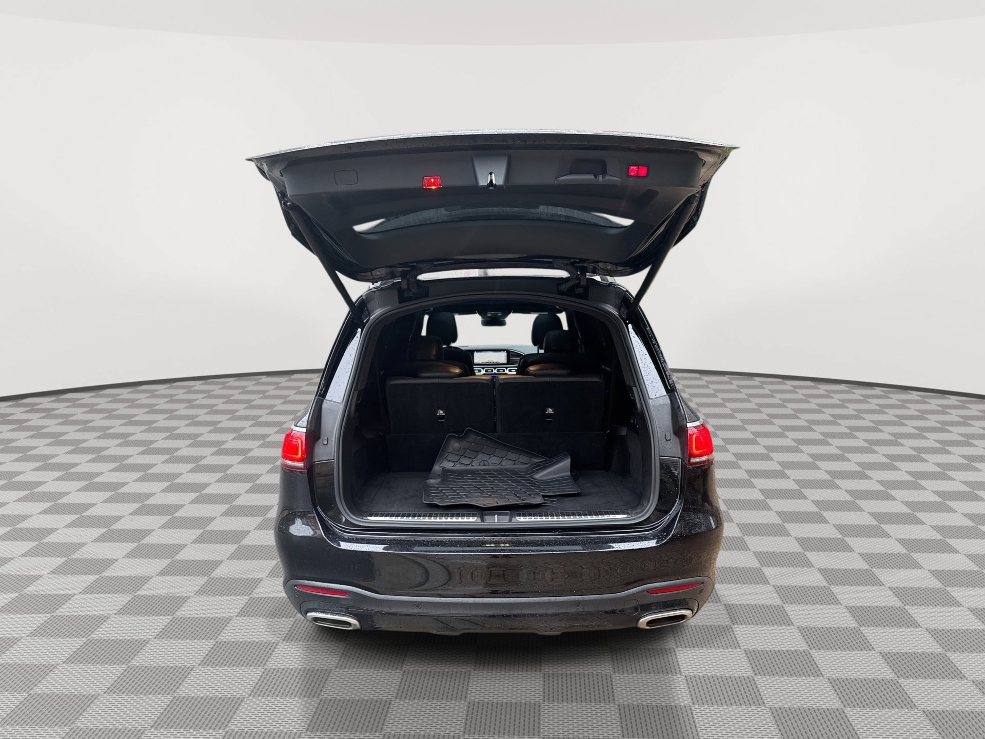 Used 2021 Mercedes-Benz GLS 580 4MATIC image 21