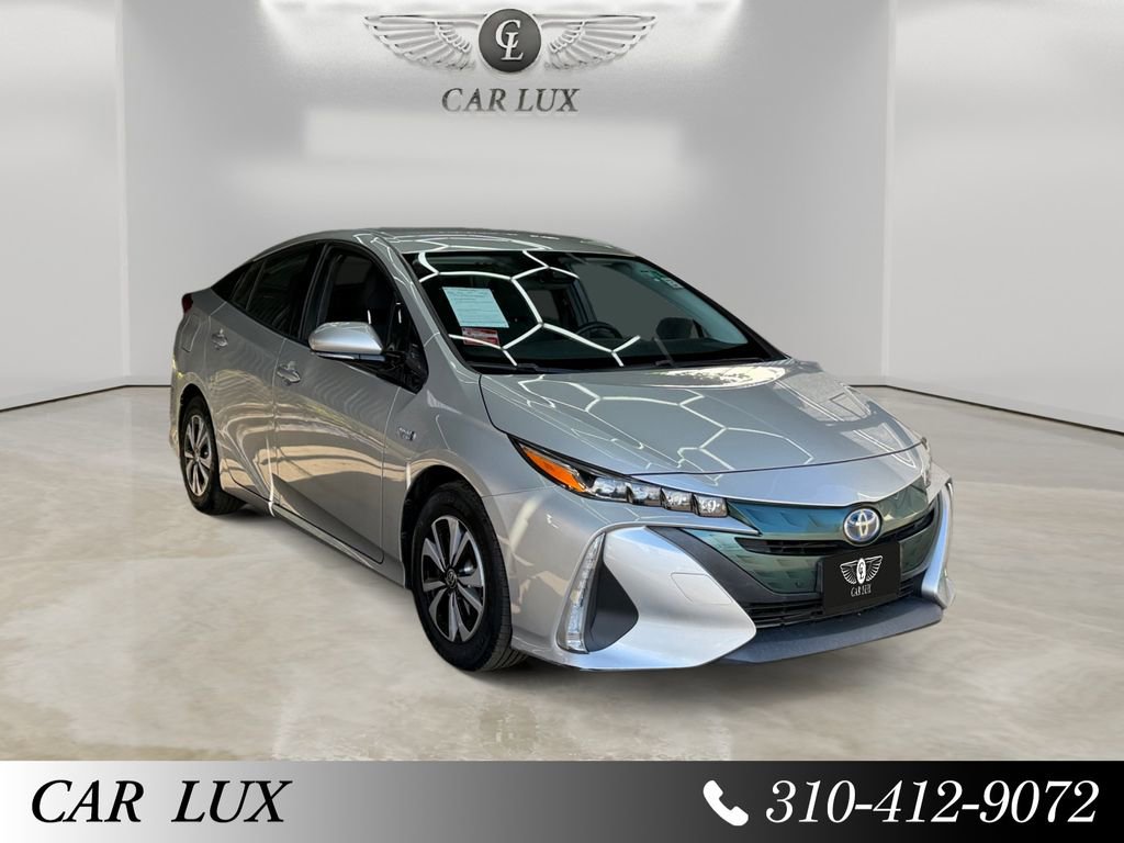 Used 2017 Toyota Prius Prime Plus w/ Carpet Mat Package image 7