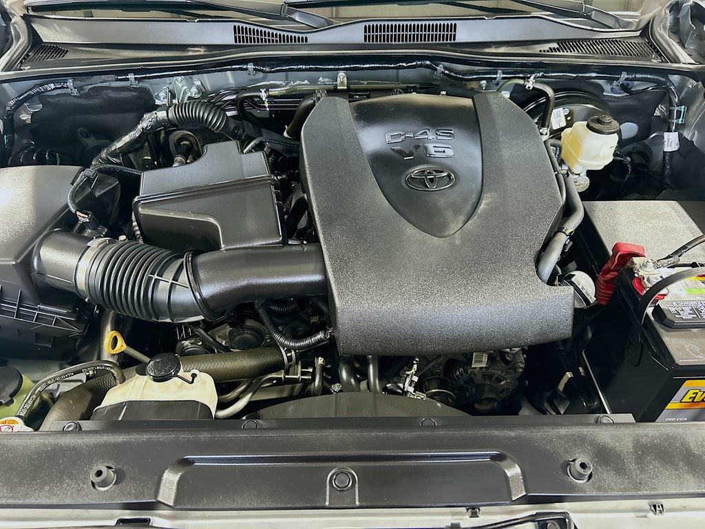Used 2023 Toyota Tacoma TRD Sport AWD/4WD image 25