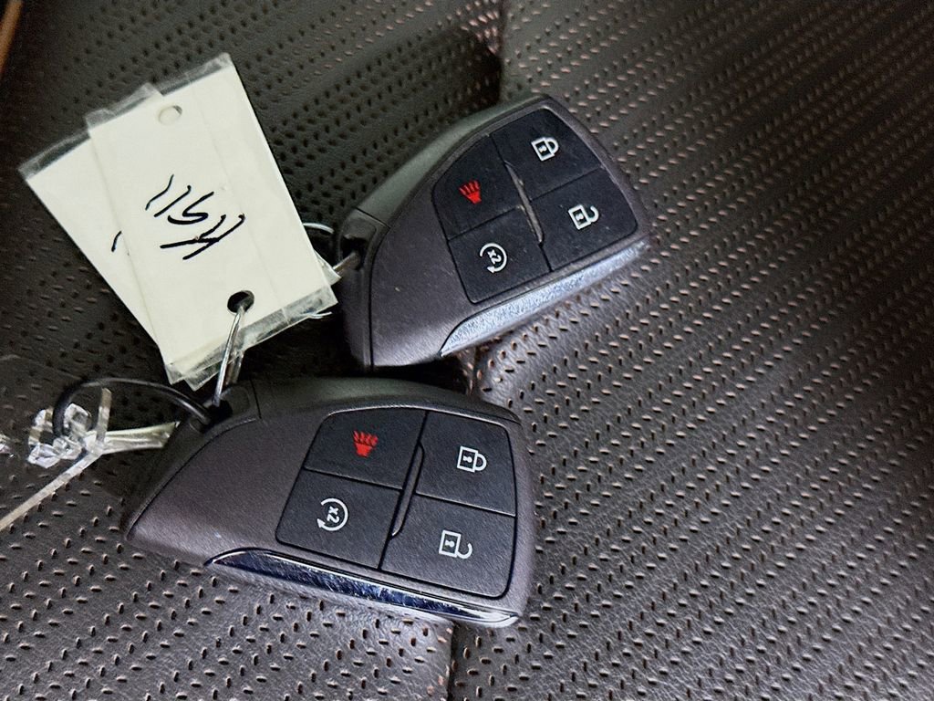 Used 2024 GMC Canyon AT4 w/ AT4 Premium Package image 33