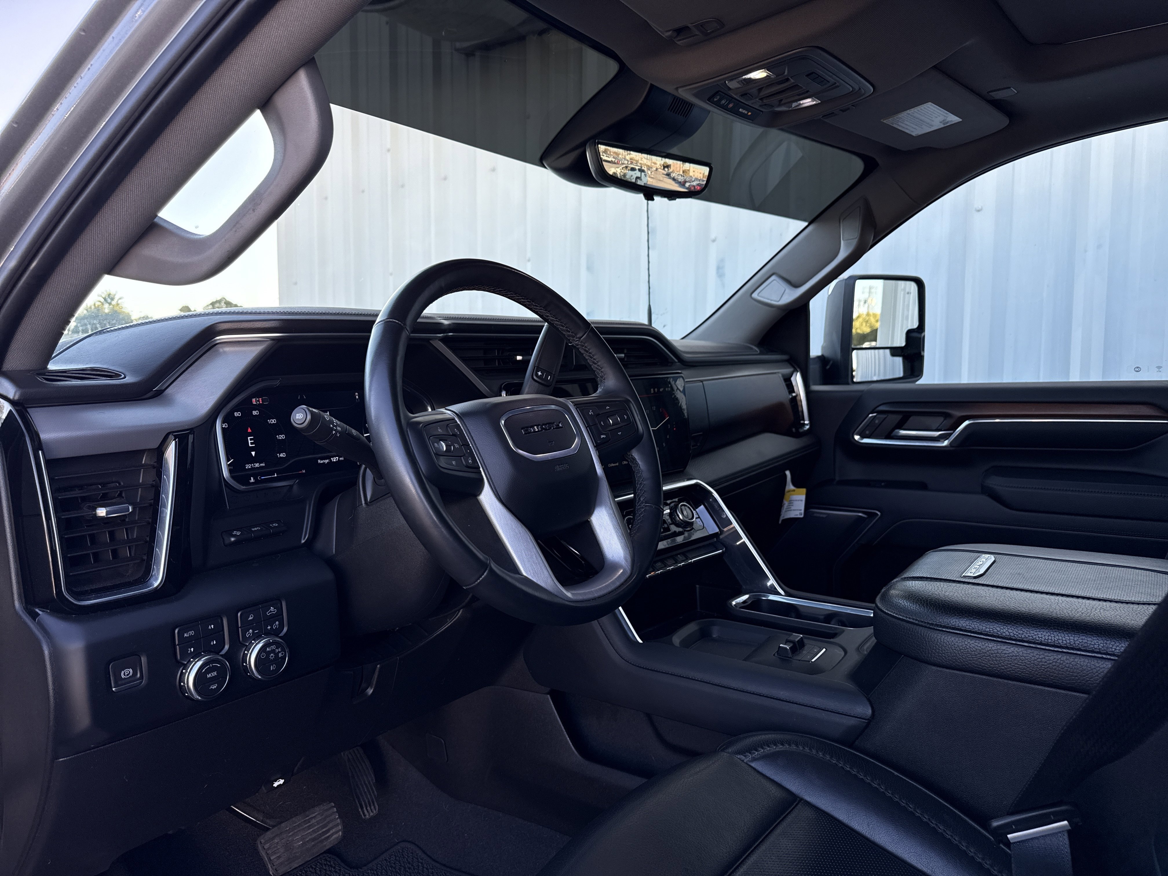 Used 2024 GMC Sierra 3500 Denali w/ Denali Reserve Package image 23