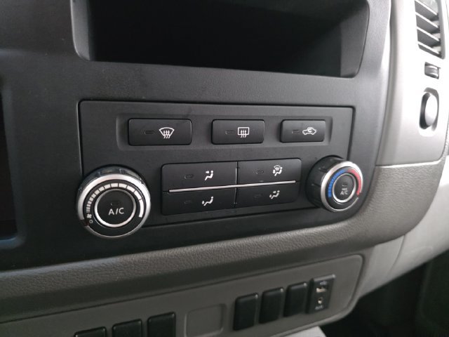 Used 2018 Nissan NV 2500 S w/ Rear Door Glass Package RWD image 19