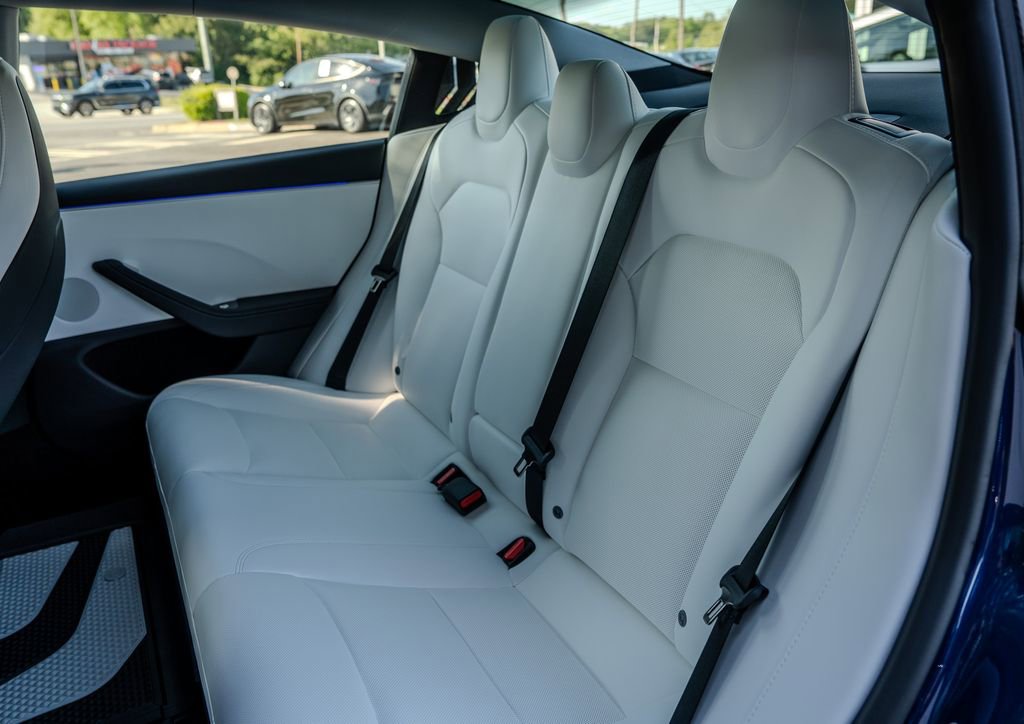 Used 2025 Tesla Model 3 Performance image 19