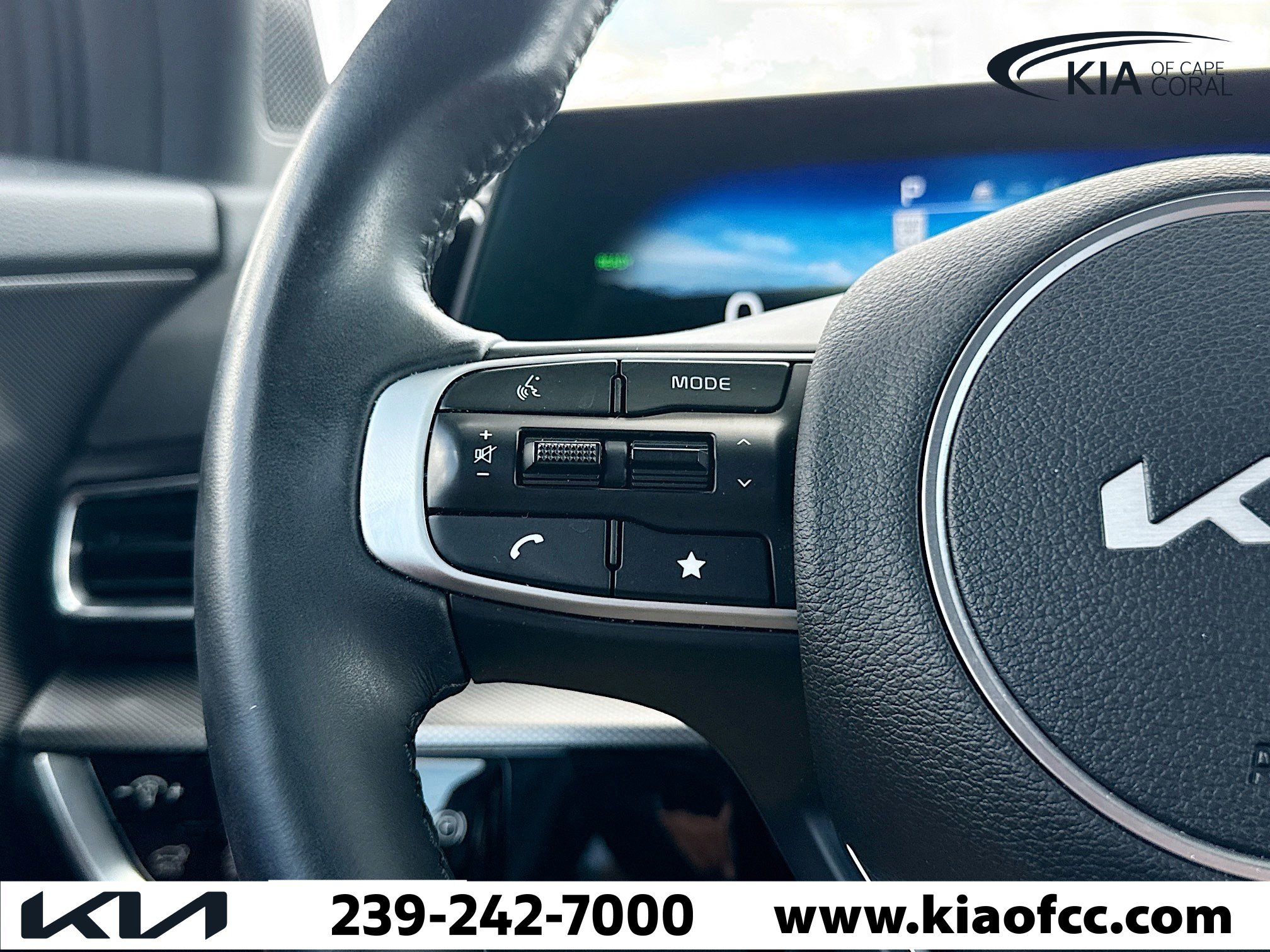 Used 2025 Kia Sportage SX Prestige image 33