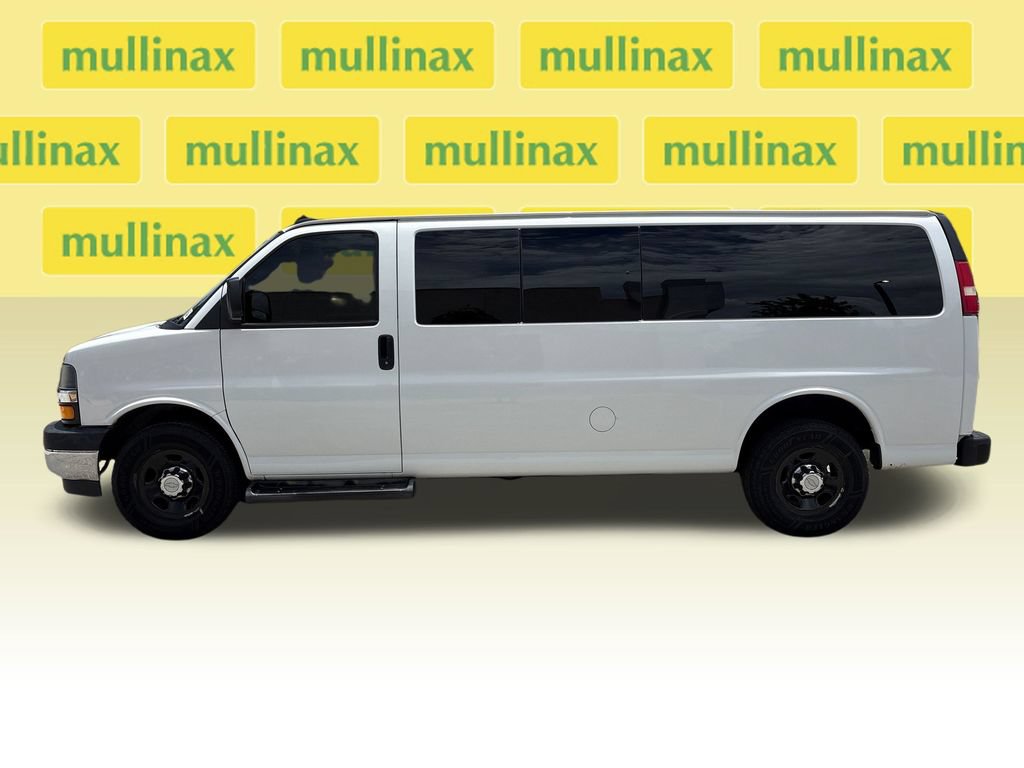 Used 2019 Chevrolet Express 3500 LT w/ LT Preferred Equipment Group RWD image 9