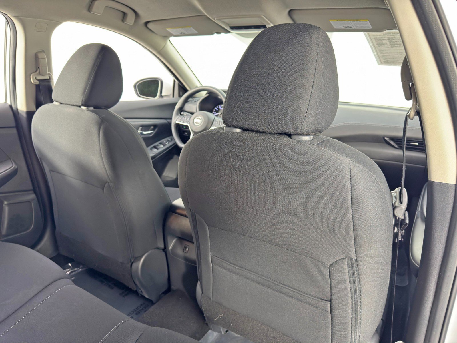 Used 2023 Nissan Sentra SV image 29