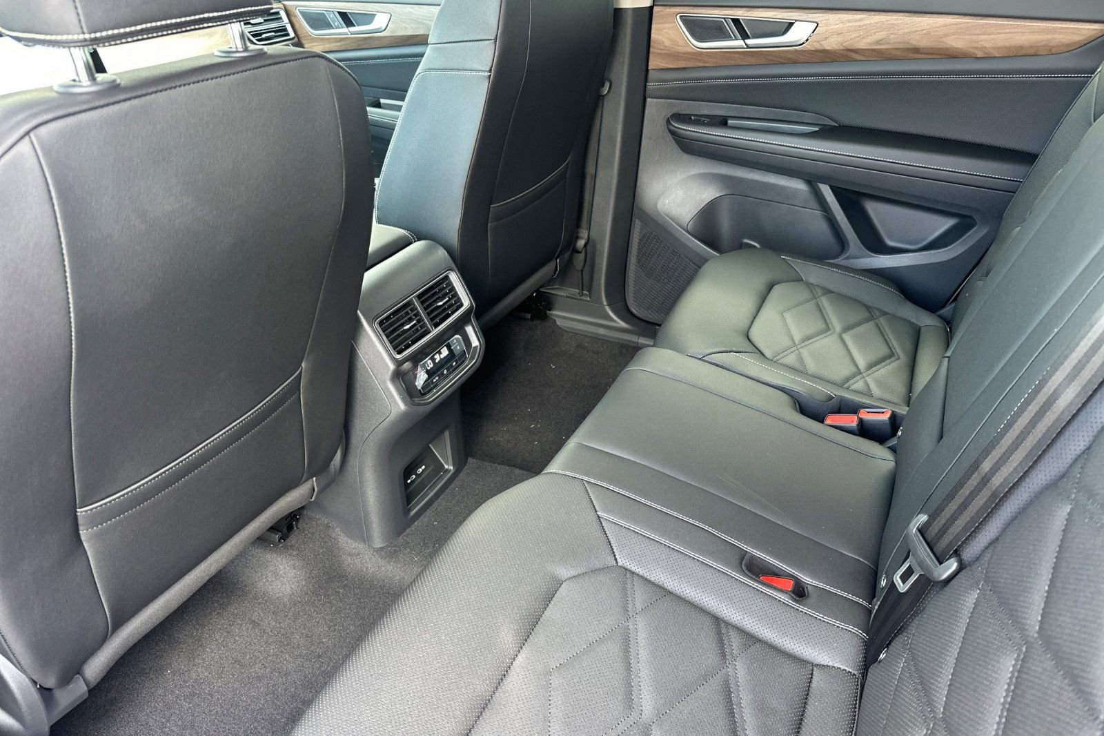 New 2026 Volkswagen Atlas SE AWD/4WD image 12