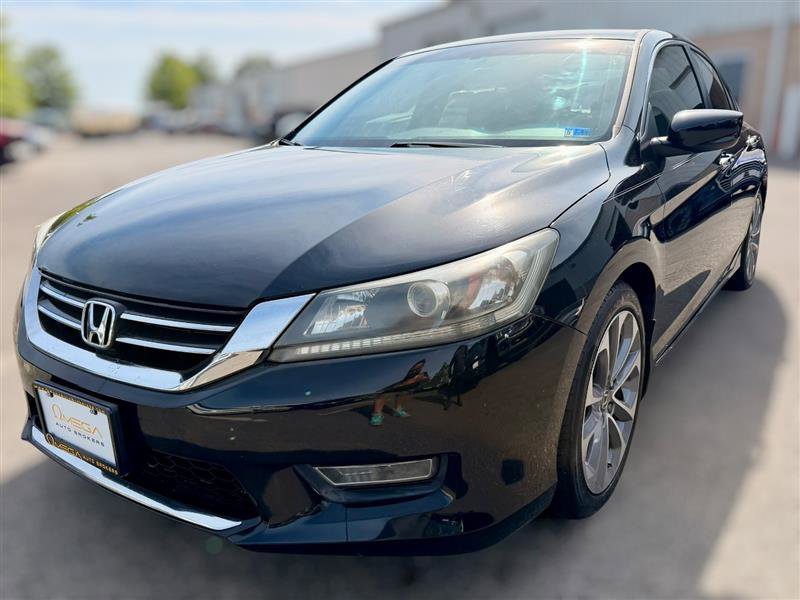 Used 2013 Honda Accord Sport image 2