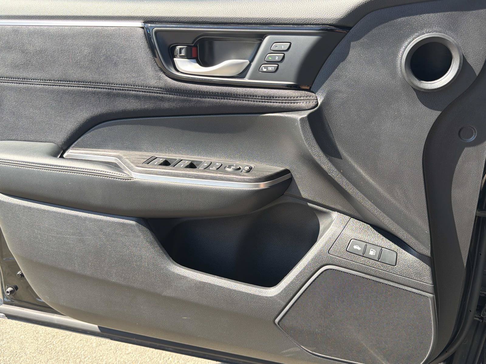 Used 2021 Honda Clarity Touring image 17