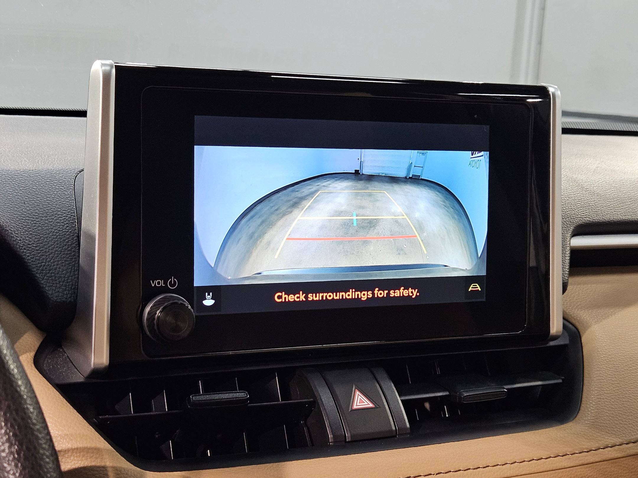 Used 2023 Toyota RAV4 LE AWD/4WD image 29