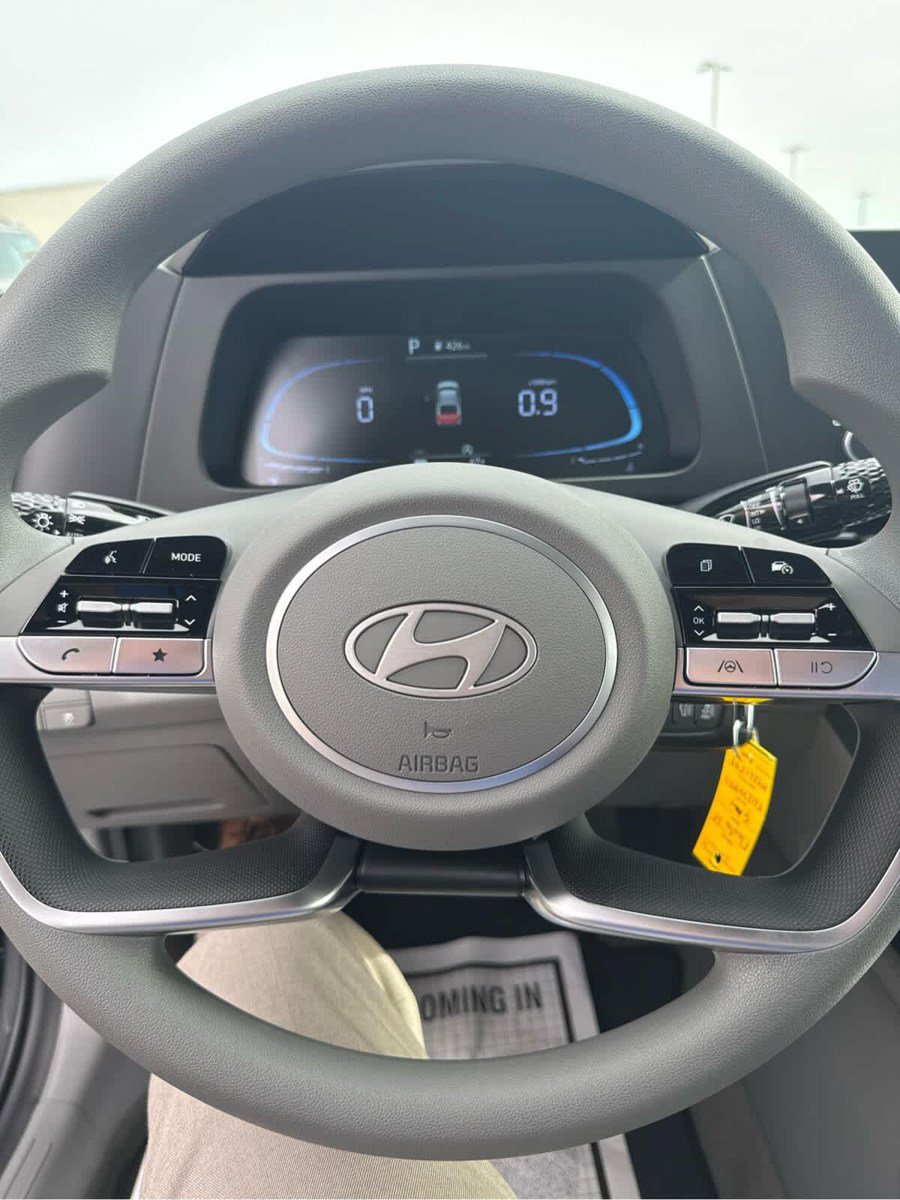 New 2026 Hyundai Elantra SE FWD image 33
