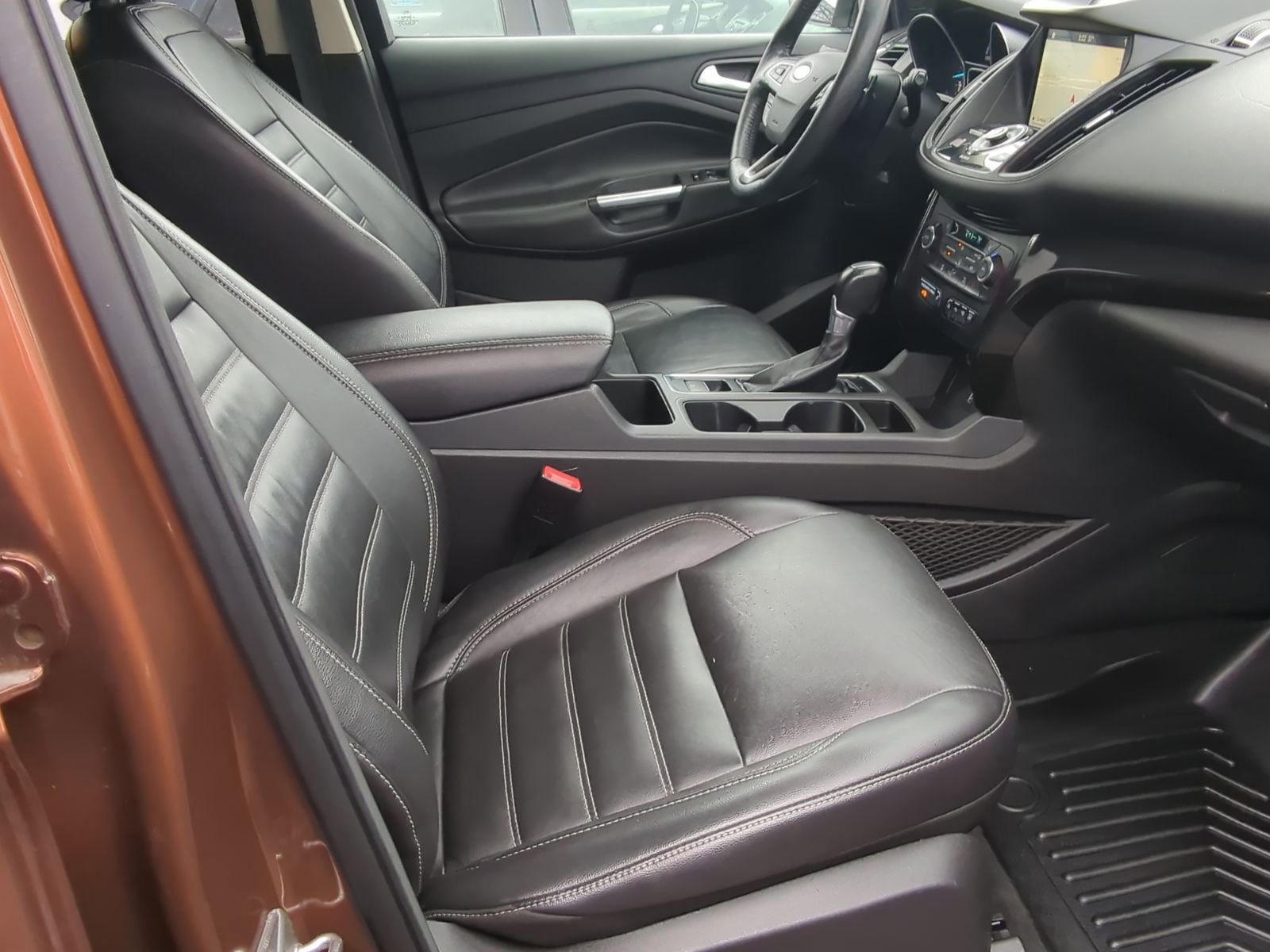 Used 2017 Ford Escape Titanium w/ Canadian Touring Package image 26