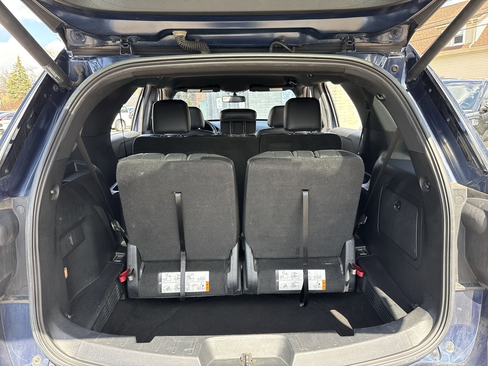 Used 2017 Ford Explorer XLT w/ Equipment Group 202A image 39