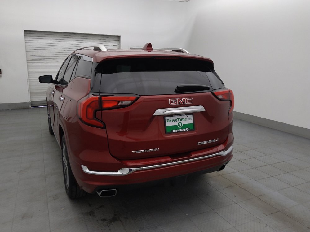 Used 2020 GMC Terrain Denali w/ Denali Premium Package FWD image 5