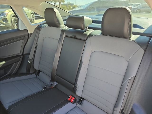 New 2026 Volkswagen Jetta SE image 11