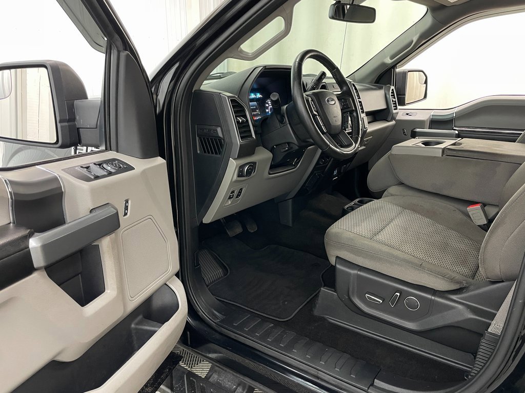 Used 2018 Ford F150 XLT w/ Equipment Group 302A Luxury image 22