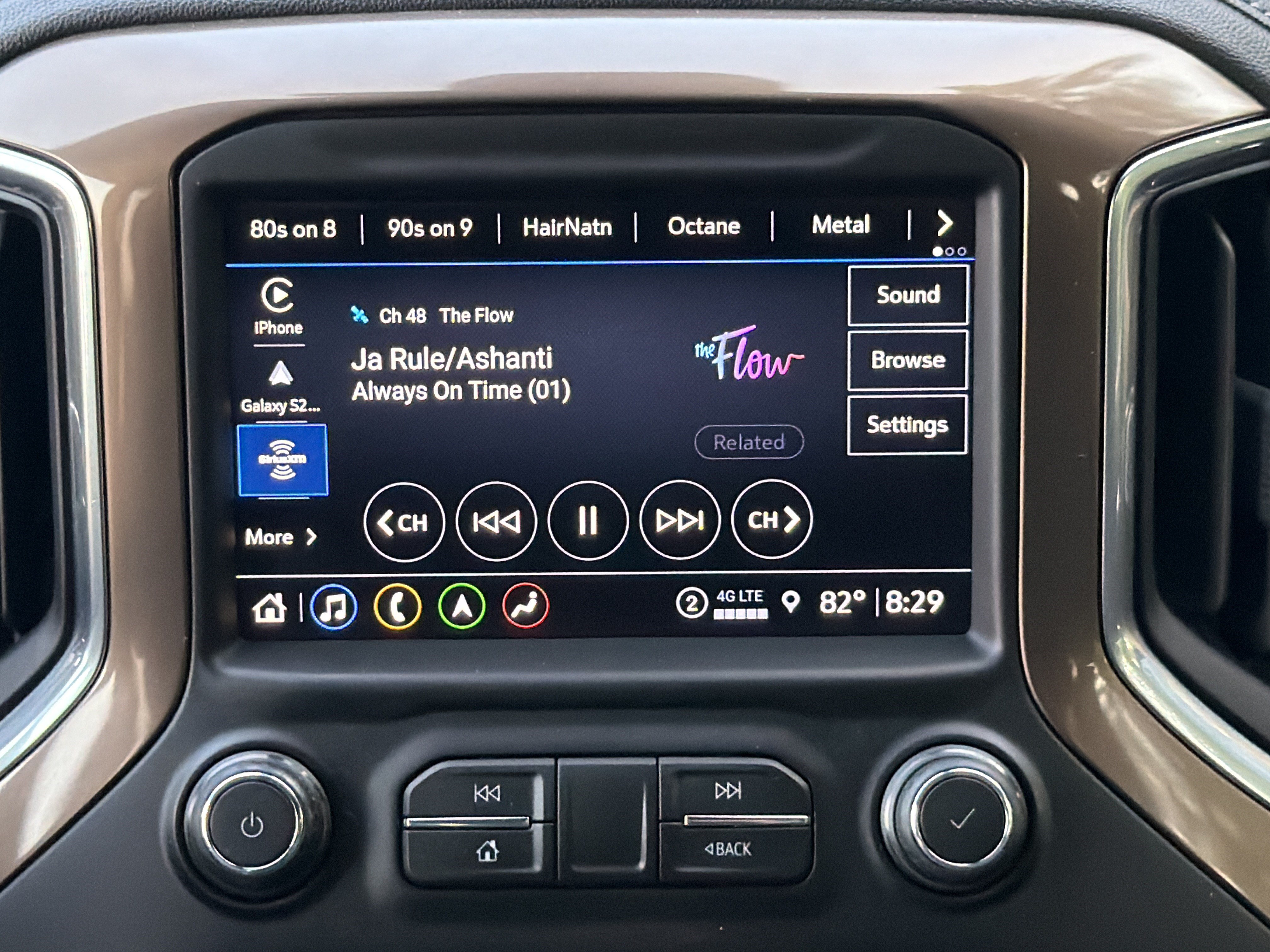 Used 2021 Chevrolet Silverado 1500 High Country w/ Technology Package AWD/4WD image 29