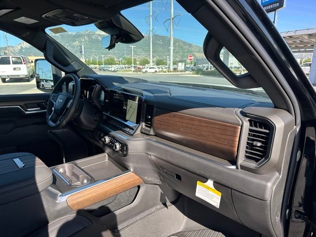 New 2026 Chevrolet Silverado 3500 High Country w/ High Country Premium Package AWD/4WD image 32